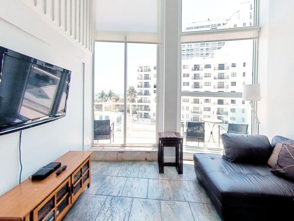 Miami Beach Condo 974191