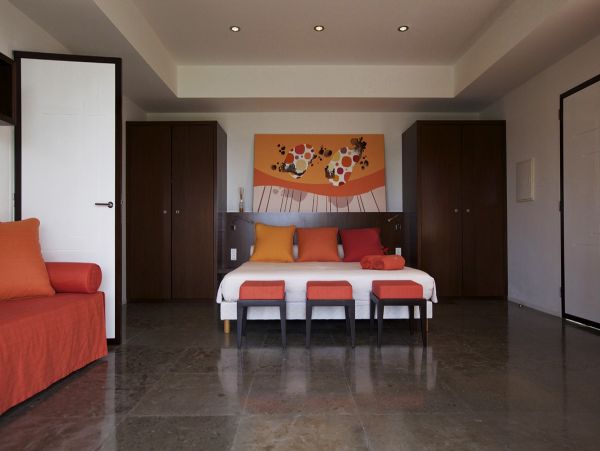 St. Barts Home 974611