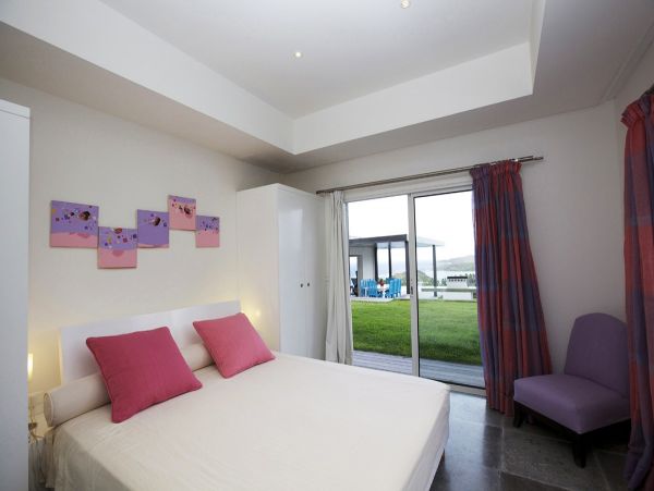 St. Barts Home 974611