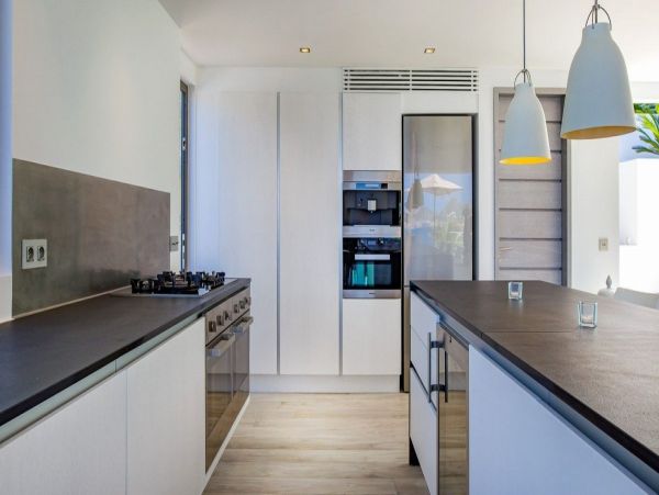 St. Barts Home 974617