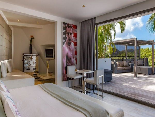 St. Barts Home 974617