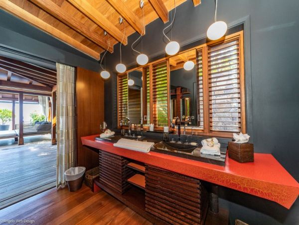 St. Barts Home 974631