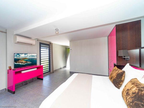 St. Barts Home 974631