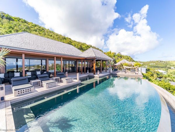 St. Barts Home 974631