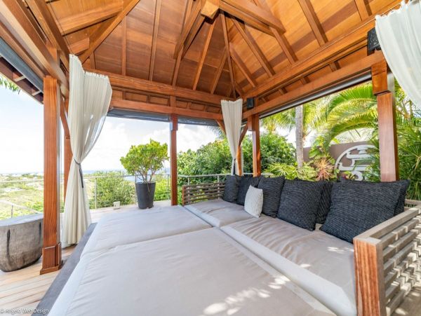 St. Barts Home 974631