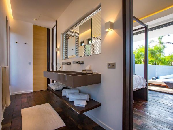 St. Barts Home 974632