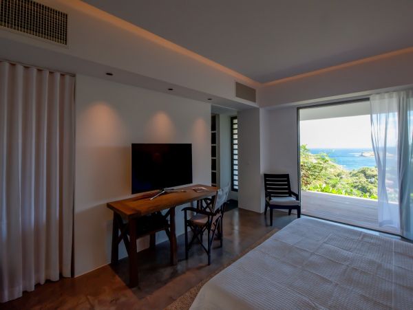 St. Barts Home 974640