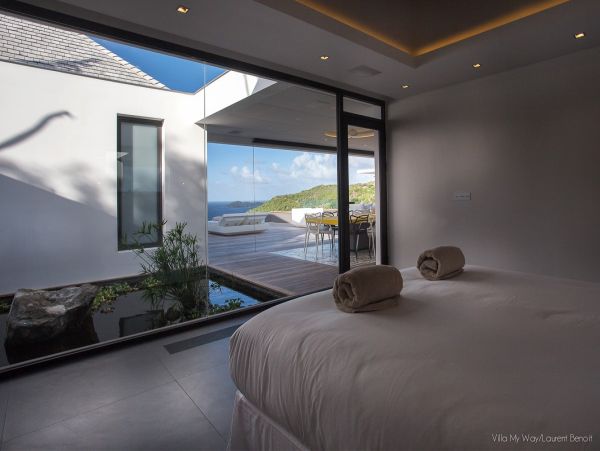 St. Barts Home 974641