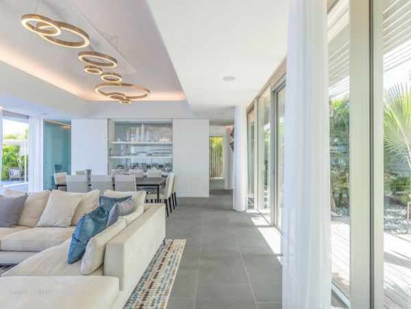 St. Barts Home 974648