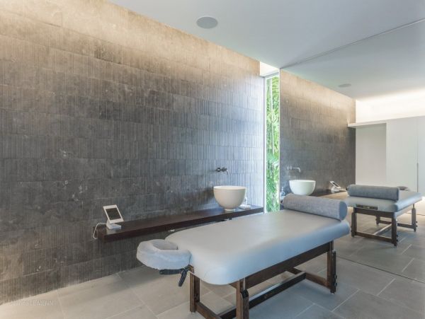 St. Barts Home 974648
