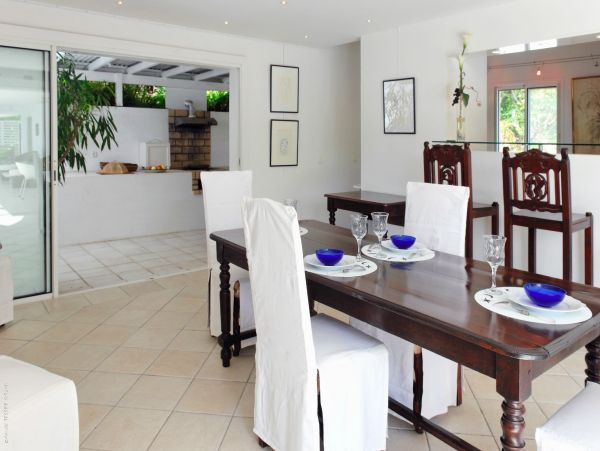 St. Barts Home 974681