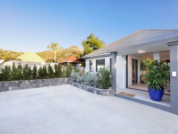 St. Barts Home 974689