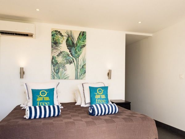 St. Barts Home 974695