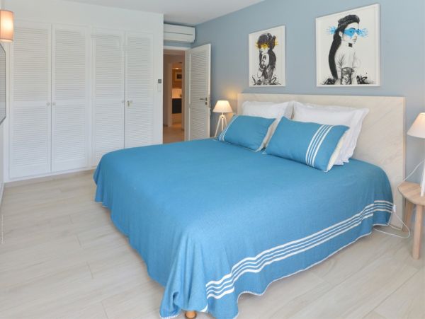 St. Barts Home 974705