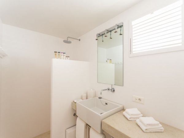 St. Barts Home 974715