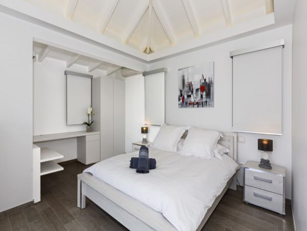 St. Barts Home 974723