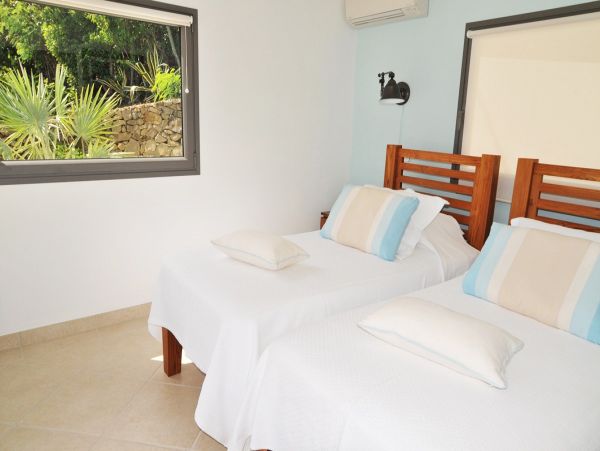 St. Barts Home 974733