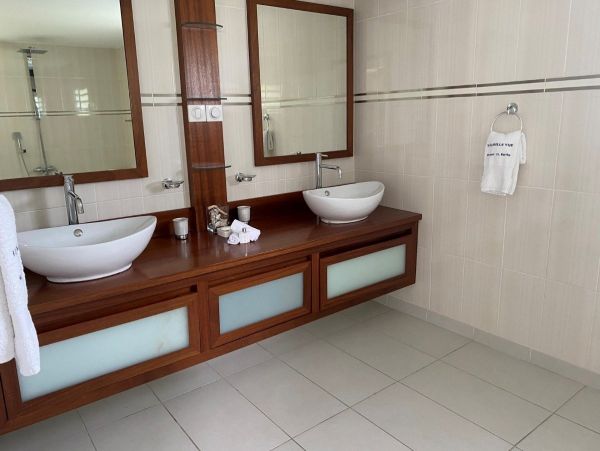St. Barts Home 974757