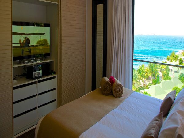 St. Barts Home 974786