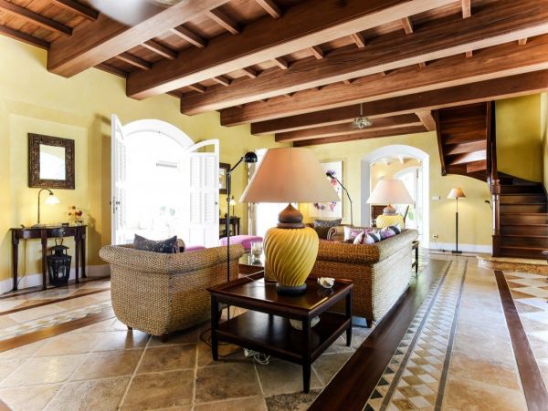 St. Barts Home 974807