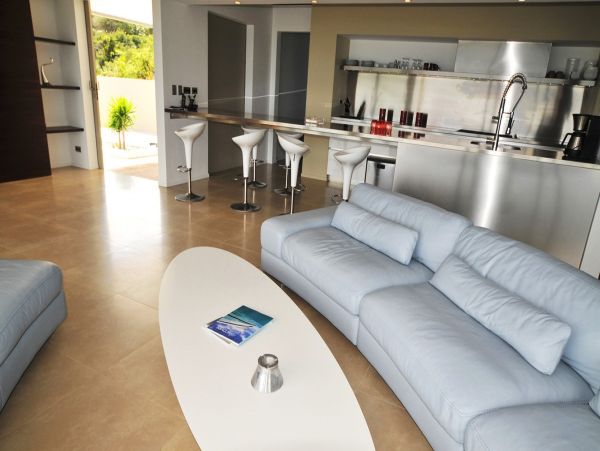 St. Barts Home 974810