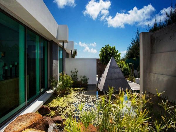 St. Barts Home 974811