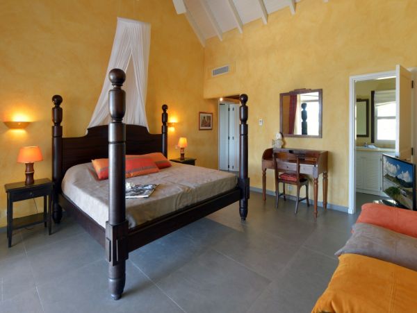 St. Barts Home 974821
