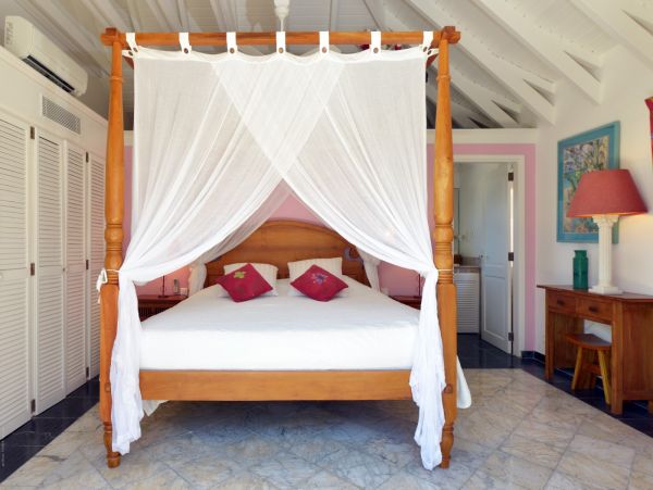 St. Barts Home 974821