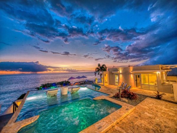 On Beach Puerto Rico luxury Villa Private Movie Screening  Private Beach