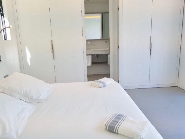 St. Barts Home 974827