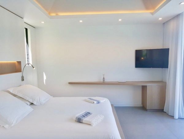 St. Barts Home 974827