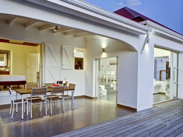 St. Barts Home 974831