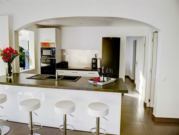 St. Barts Home 974831