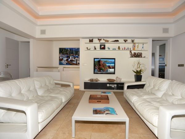 St. Barts Home 974842