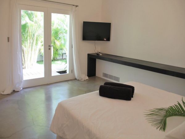 St. Barts Home 974843