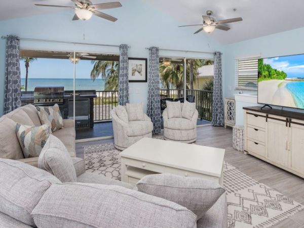 Right On The Beach 4 Bedroom Home on Fort Myers Beach