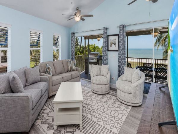 Right On The Beach 4 Bedroom Home on Fort Myers Beach