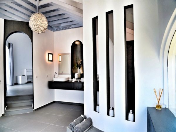 St. Barts Home 974854