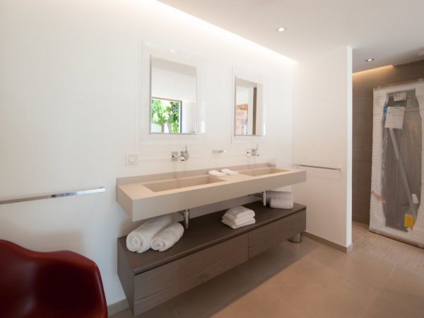 St. Barts Home 974860