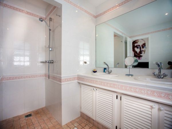 St. Barts Home 974875
