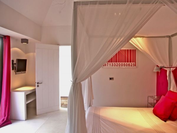 St. Barts Home 974880