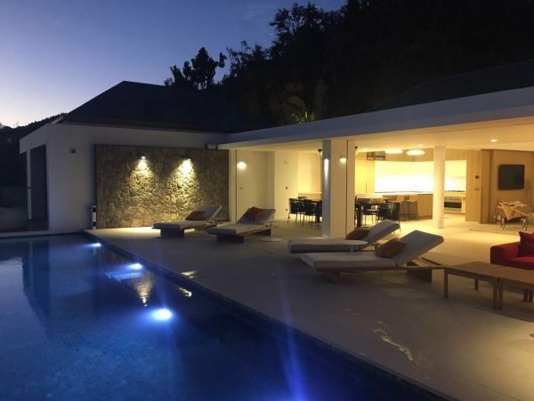 St. Barts Home 974900