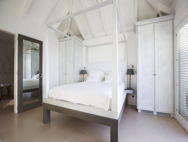 St. Barts Home 974901