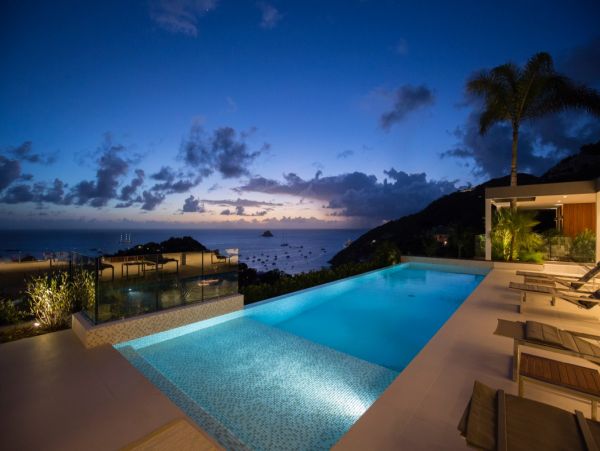St. Barts Home 974905