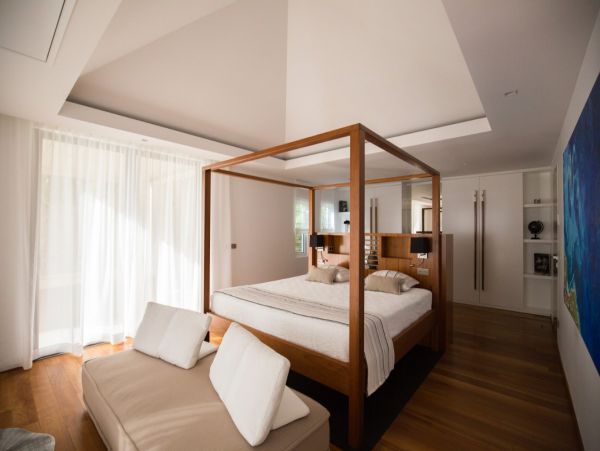 St. Barts Home 974905