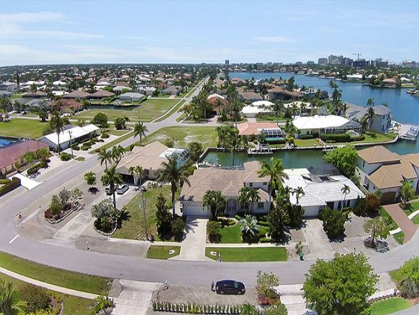 Luxurious Marco Island Pool Home