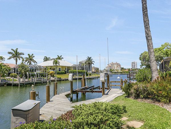 Luxurious Marco Island Pool Home