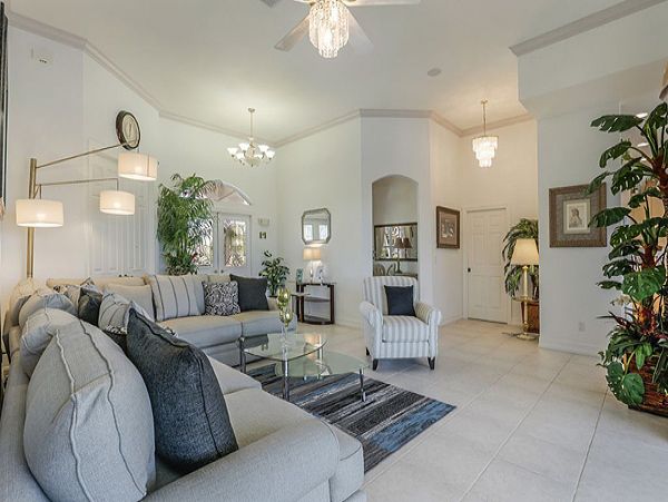 Luxurious Marco Island Pool Home