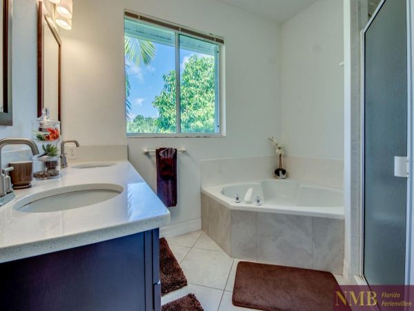 Cape Coral Home 974918