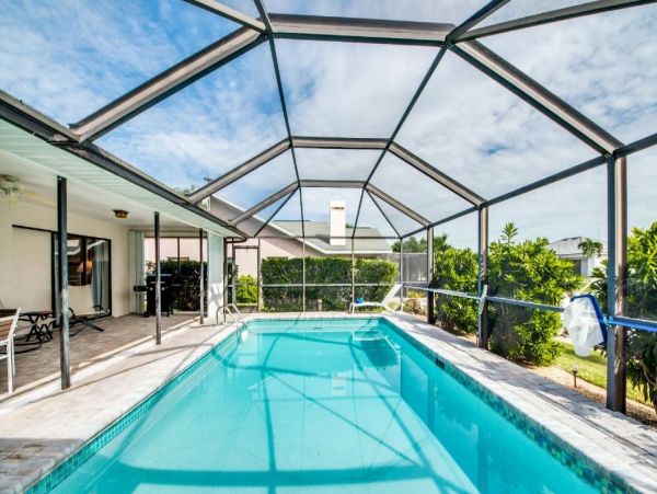 Cape Coral Pool Home Great location & Amenities